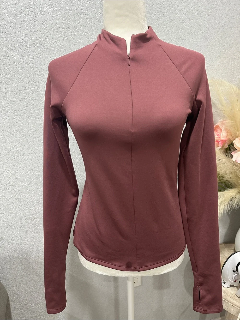 ALO Yoga Long Sleeve Zip Mock Neck Top - Dusty Rose